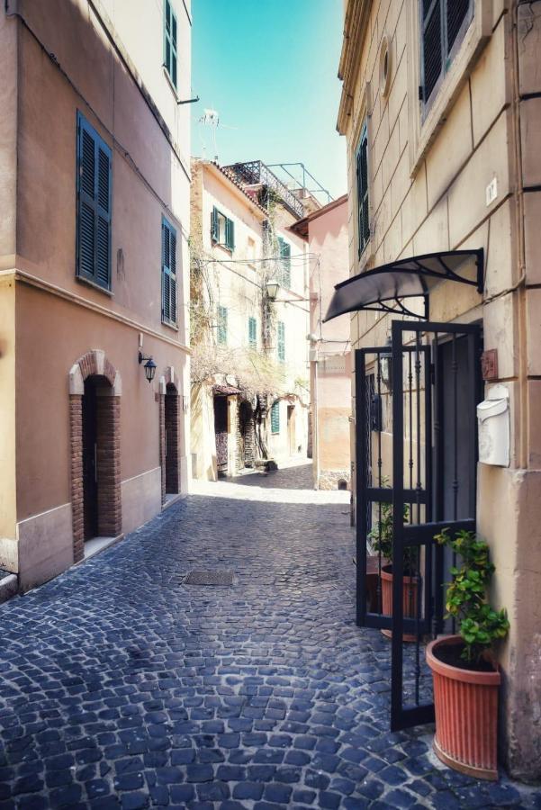 San Salvator Luxury Suites Nettuno Exterior photo